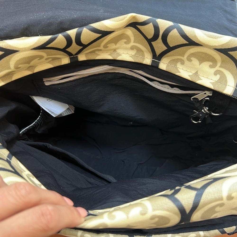 Petunia Pickle Bottom Diaper Backpack Diaper Bag - Picture 5 of 8